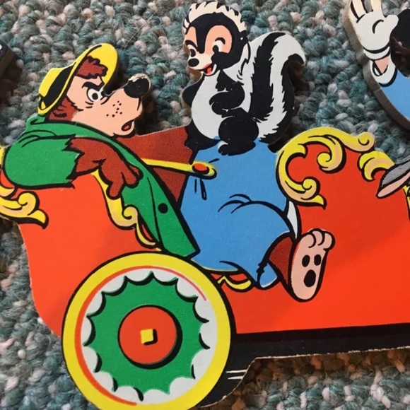 Vintage Nursery Decor DISNEY Wall Train Mickey - Picture 6 of 9